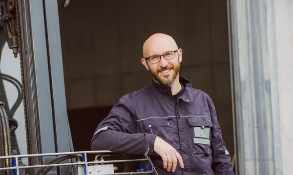 Porträtfoto von Victor Esterlin